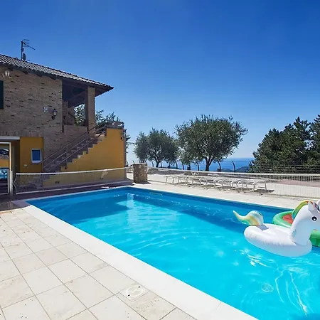 Rivierarent Pina Villa *