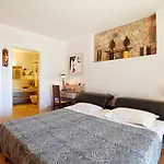 Rivierarent Pina Villa *