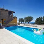 Rivierarent Pina Villa *