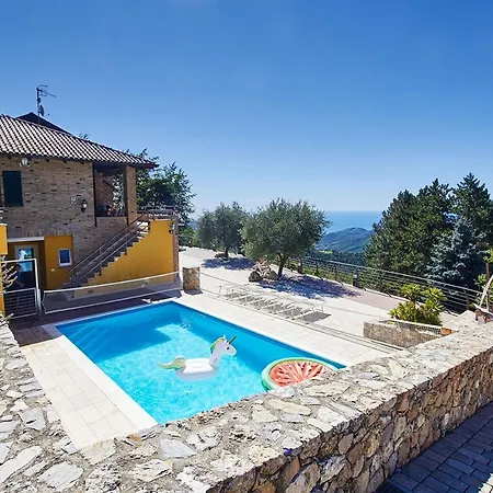 Pina Villa