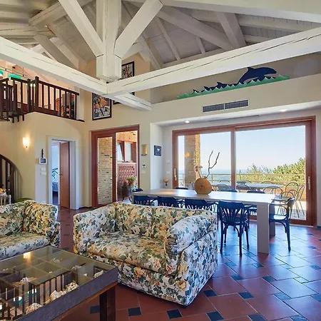 Pina Villa *