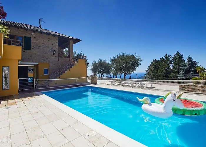 Rivierarent Pina Villa *